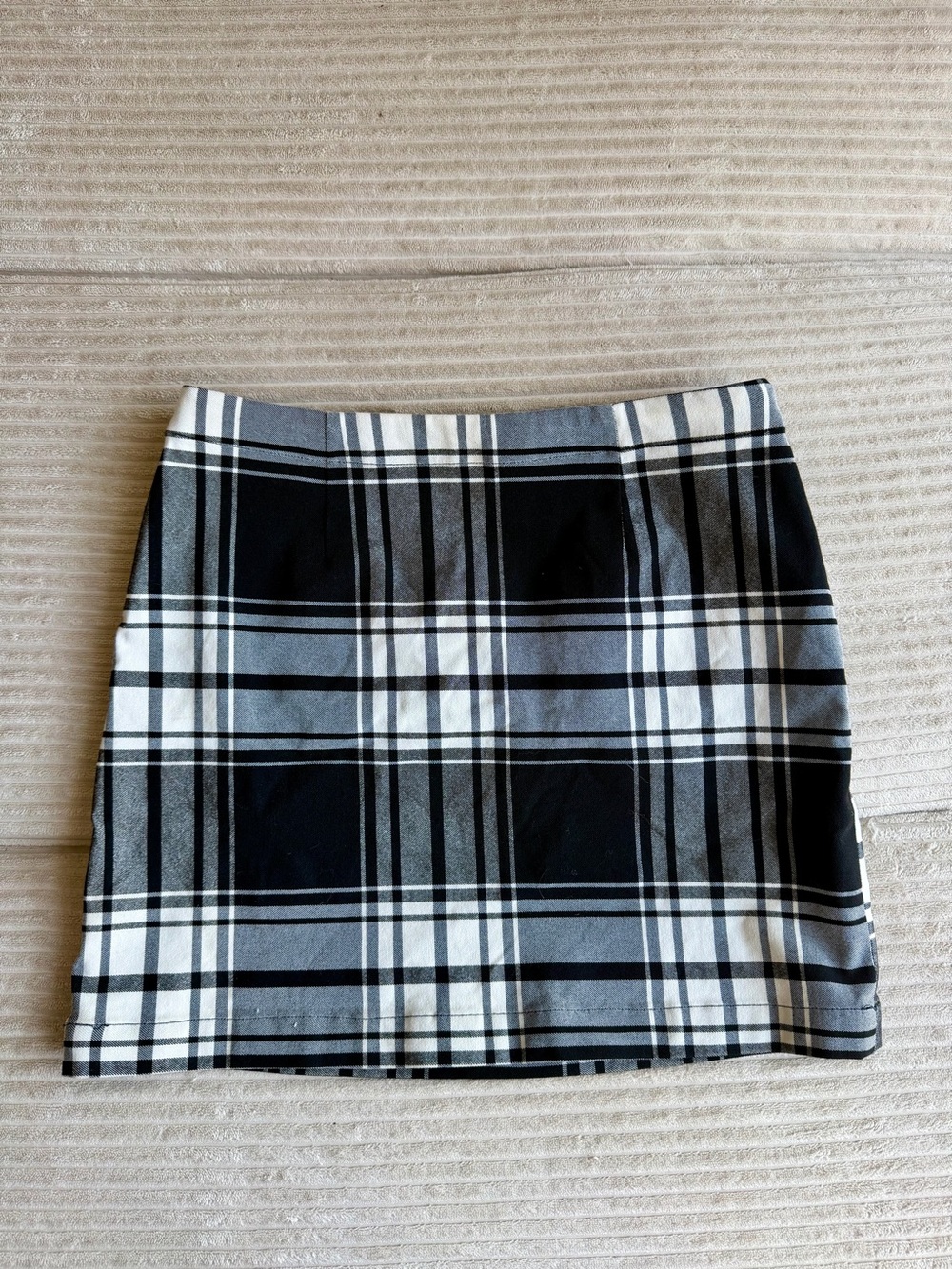 Abercrombie & Fitch Black, White & Gray Plaid Mini Skirt